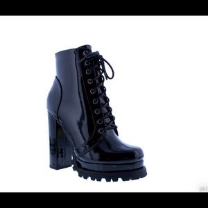 Show stoppe boots